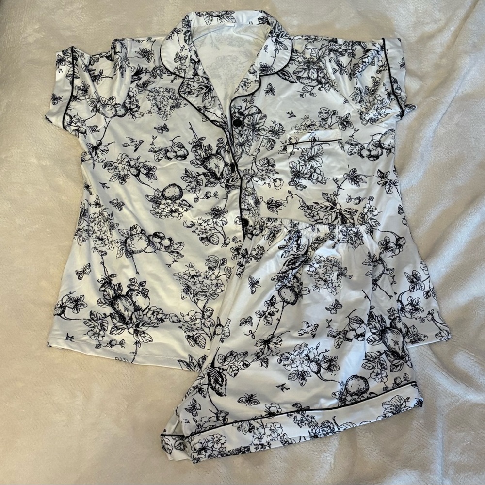 Short Sleeve Top & Short Pajama Set